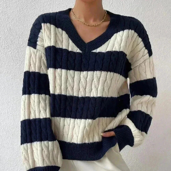 Multicolor Casual Women's Two Tone Cable Knit Drop Shoulder Sweater - Picture 5 of 6